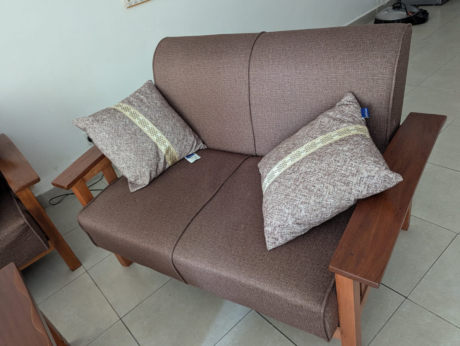 Clean 7- Seater Sofa Set