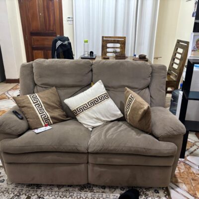 SPACIOUS BROWN 6 SEATER RECLINER SOFA
