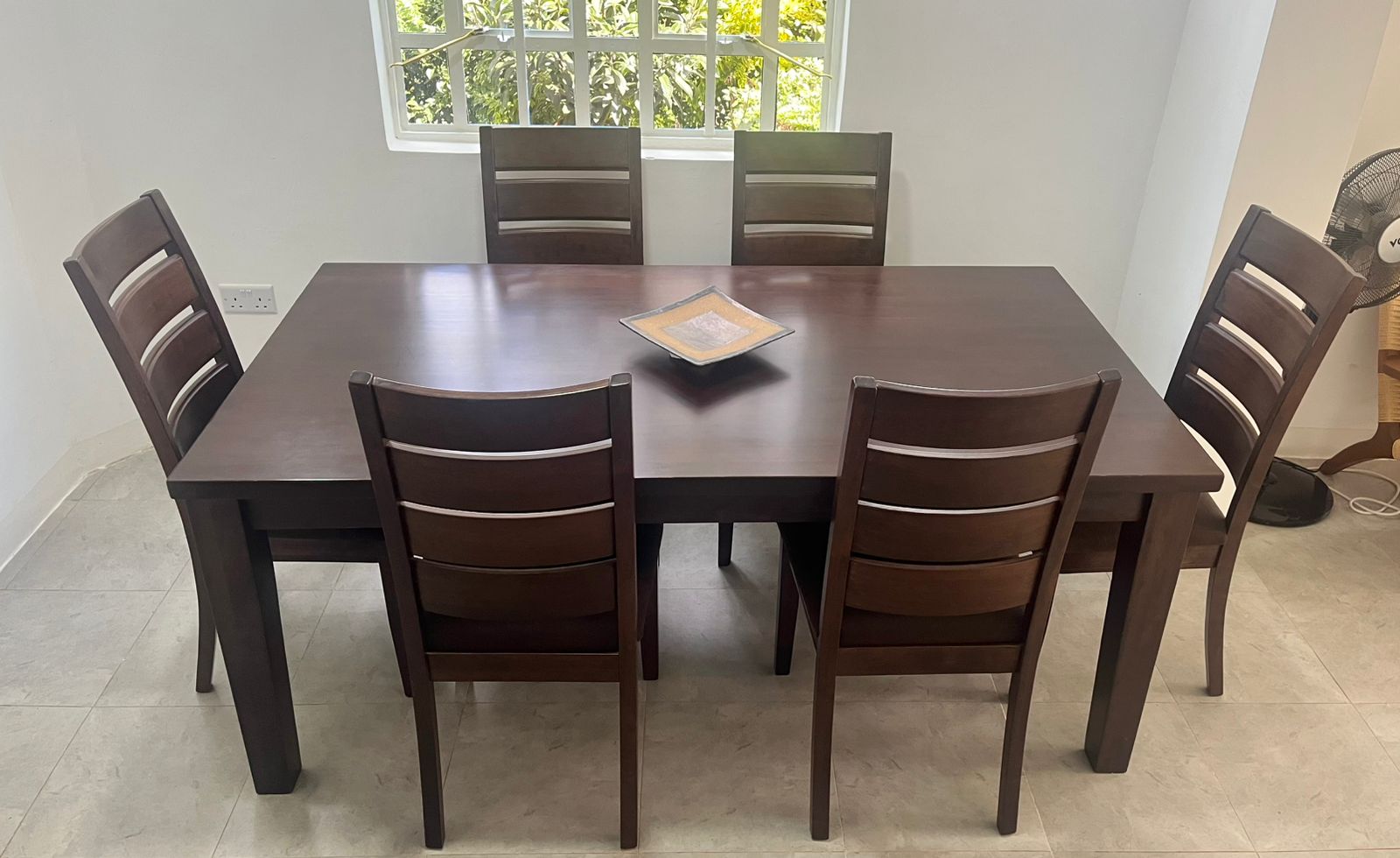 Cool 6- Seater Dining set