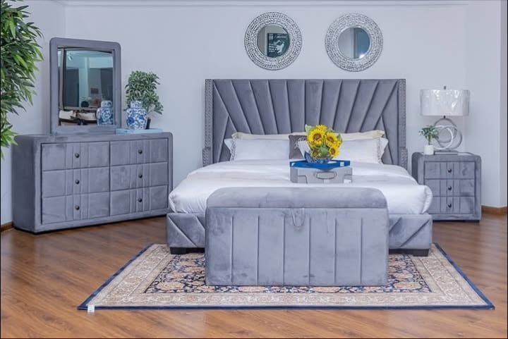 Cool 6*6 Imported Bed + 2 side Drawers+ 1 Ottoman