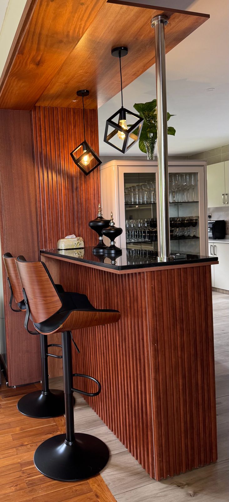 Cool Custom Built Bar Set + 2 Lightings + 2 Stools 
