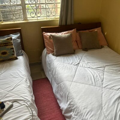 2 Clean 3.5*6 Twin Beds