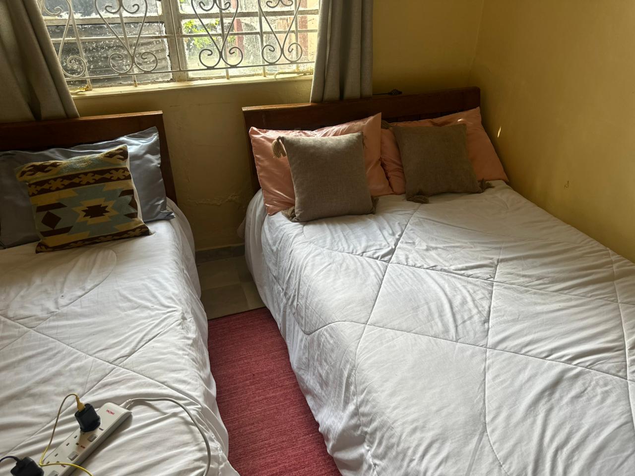 2 Clean 3.5*6 Twin Beds