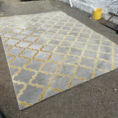Grey Area Carpet – 2 × 3 m