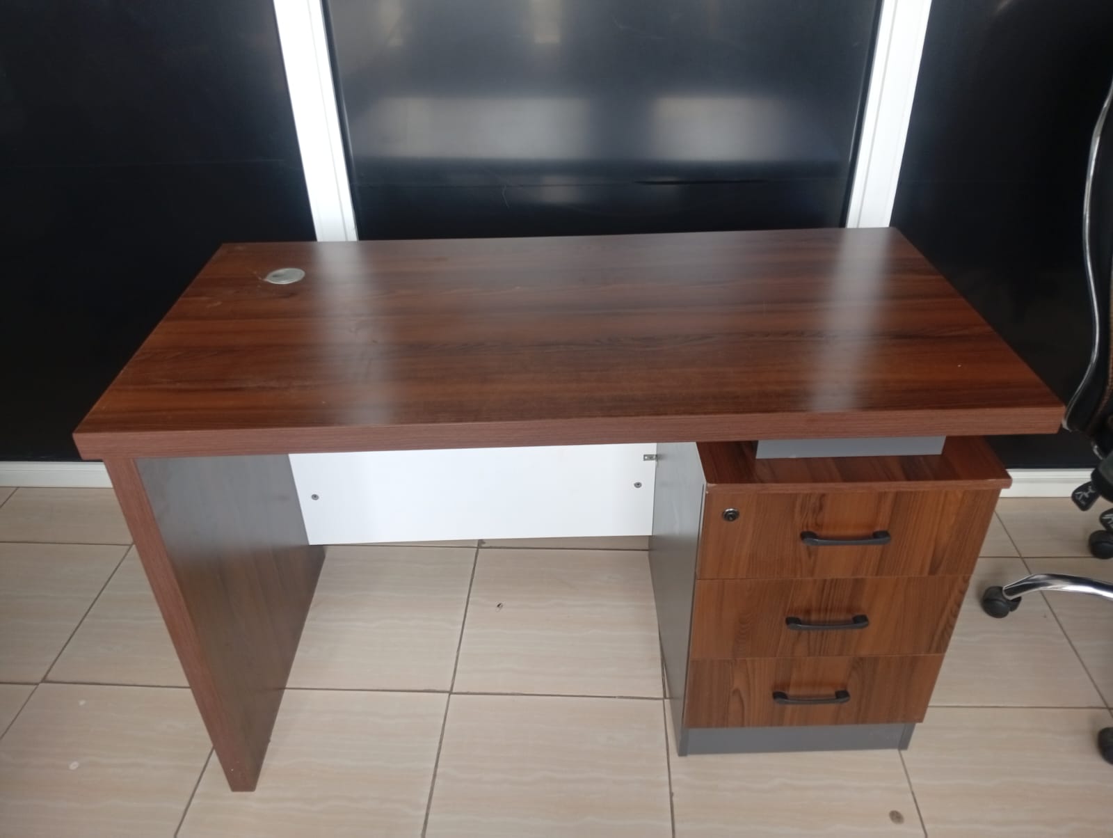 Modern Executive Office Desk On Sale 1 modern executive office desk