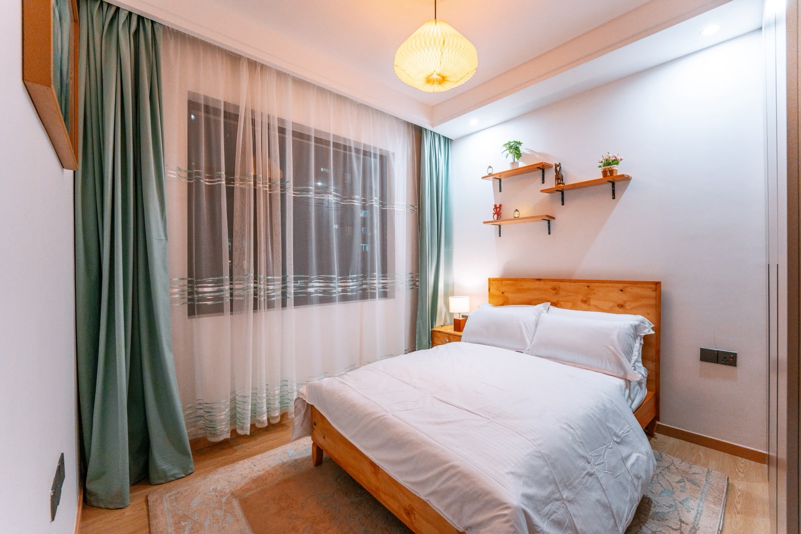 Cool 5*6 Bed plus Mattress