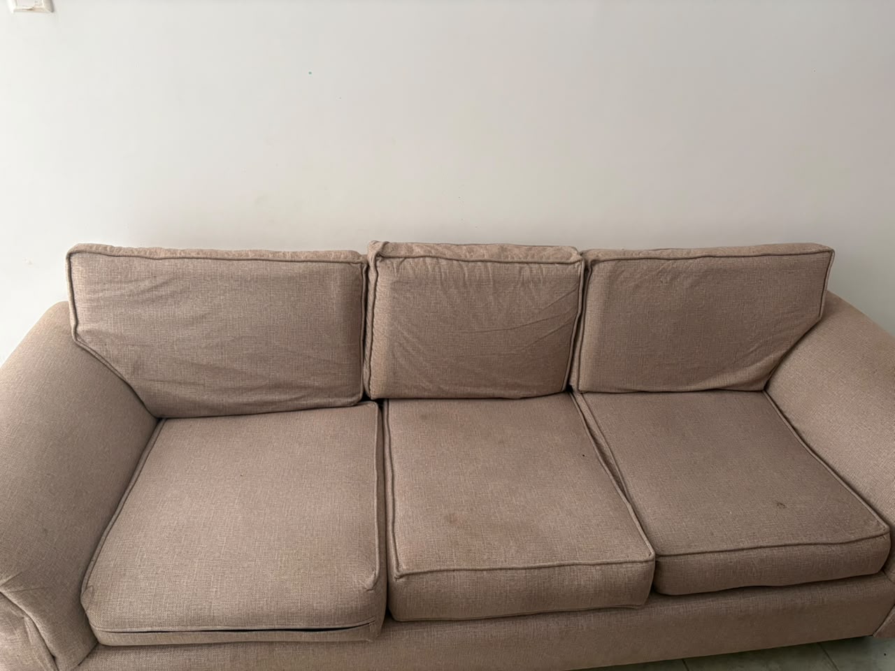 Clean 3 Seater Sofa Set