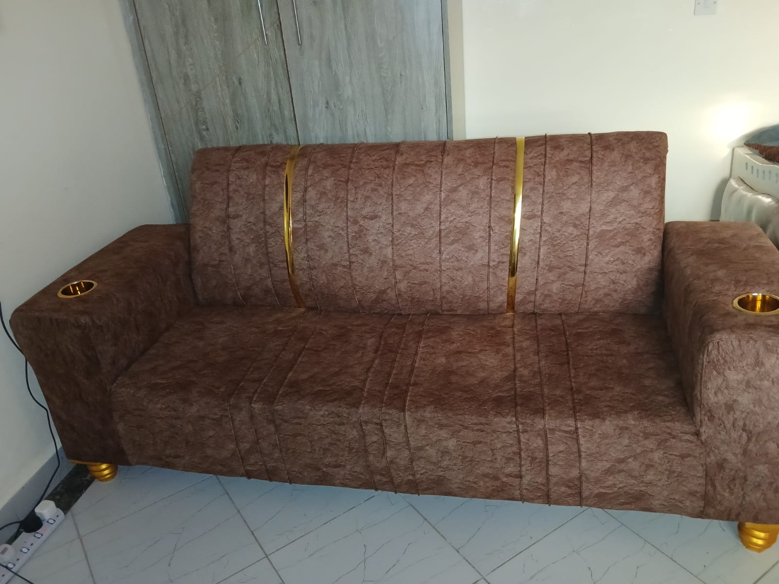 Cool 3- Seater Sofa Set