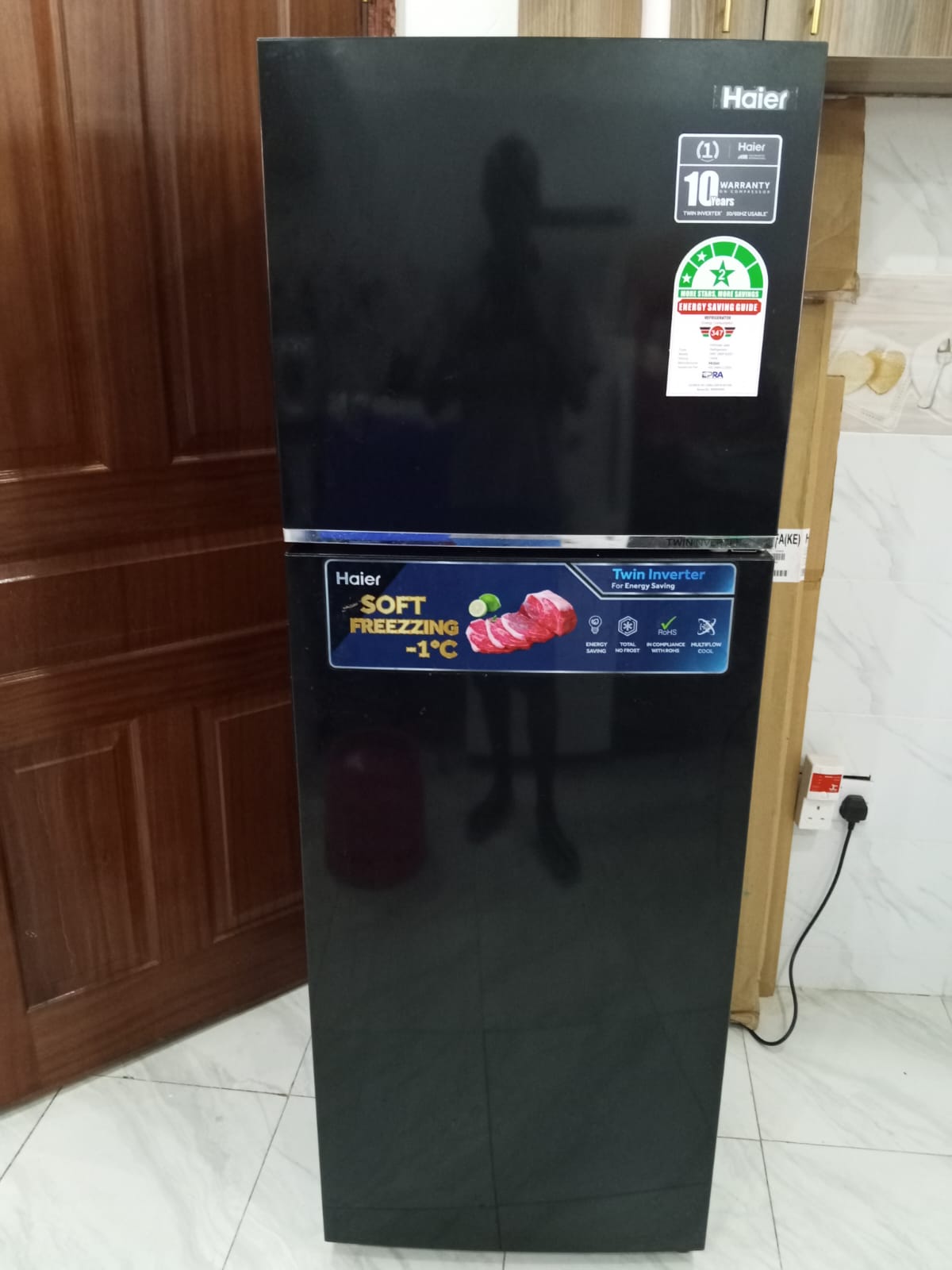 Reliable Haier 229L Double Door Black Fridge