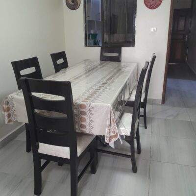Clean 6 Seater Dining Set