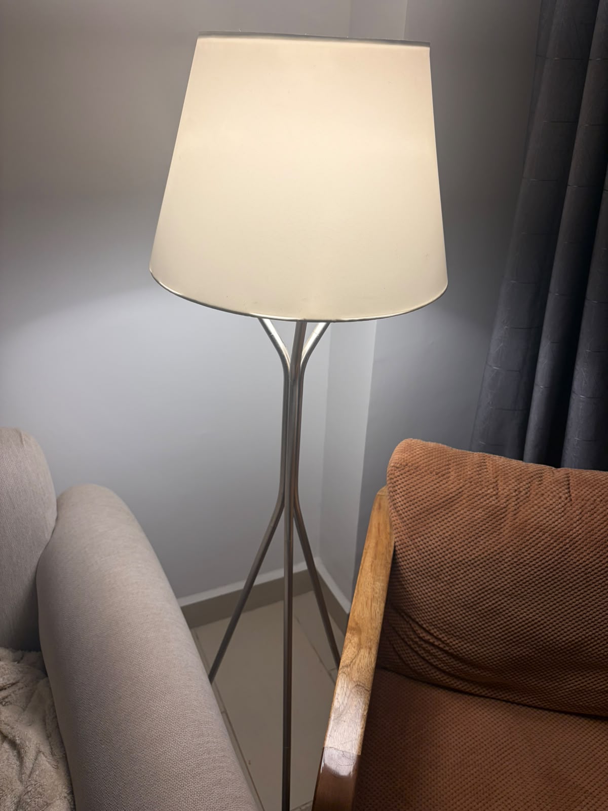 Stylish Lampstand 2 Stylish Lampstand