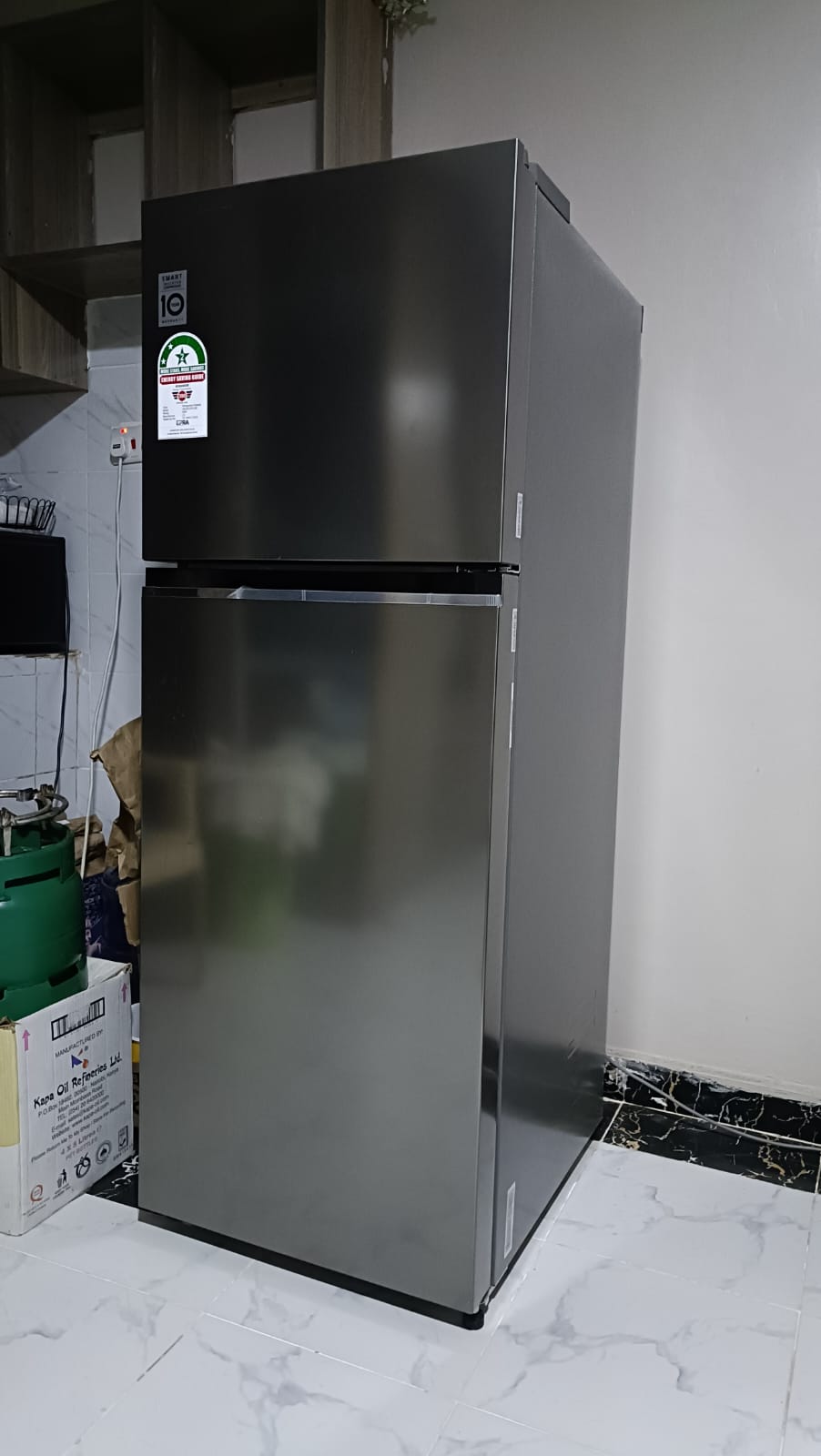 Clean 315L LG Smart Inverter Fridge 