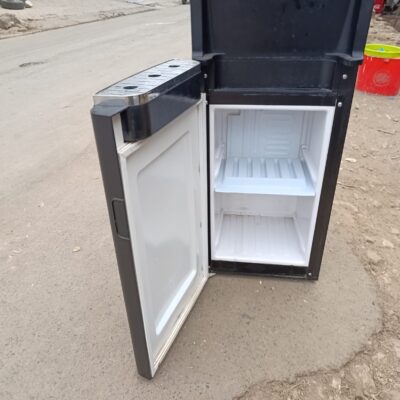 Clean Von Water Dispenser