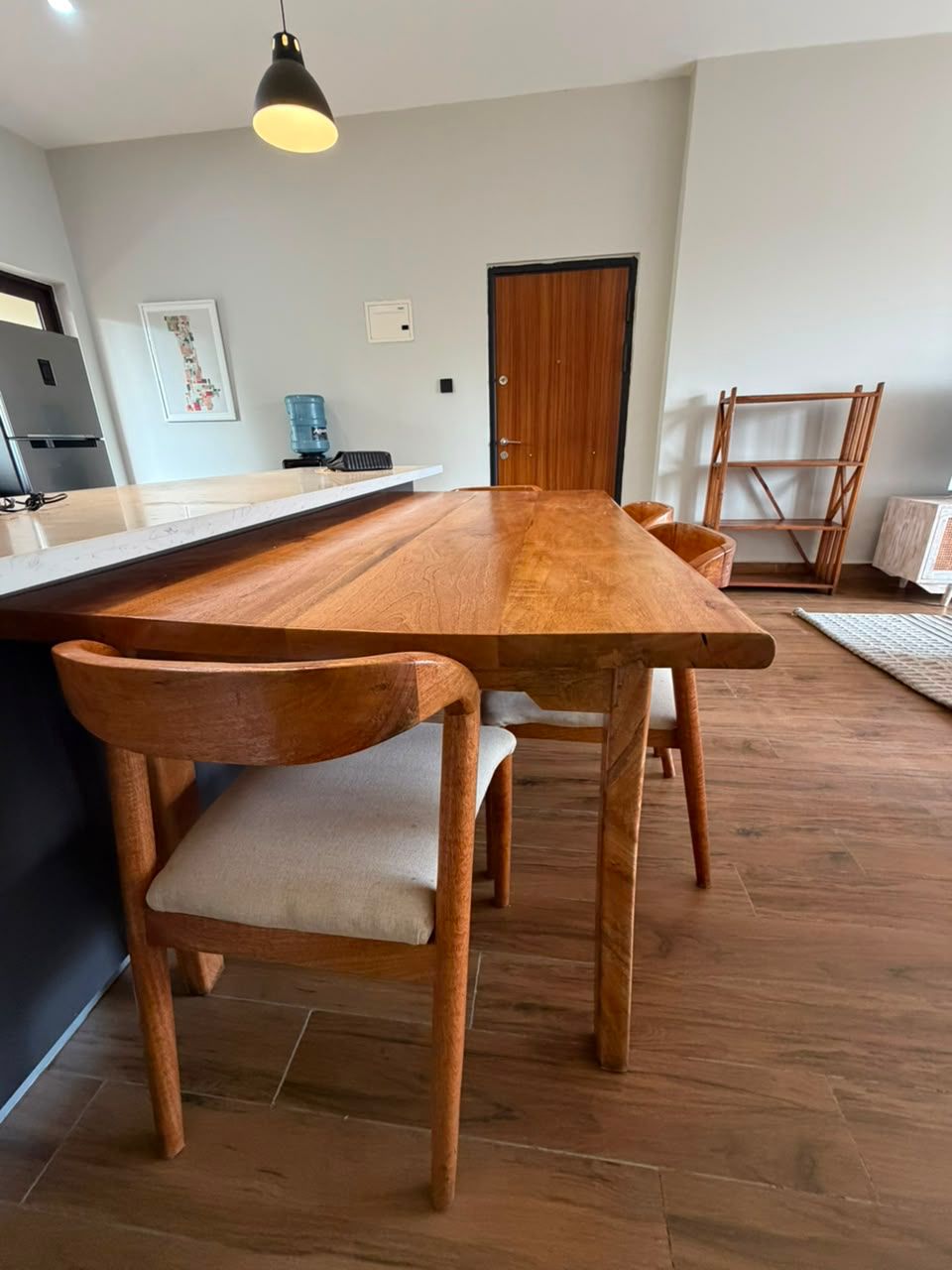 Beutiful 4-Seater Mango Wood Dining Set