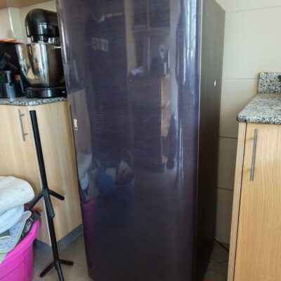 CLEAN 200L SAMSUNG SINGLE DOOR FRIDGE FOR SALE