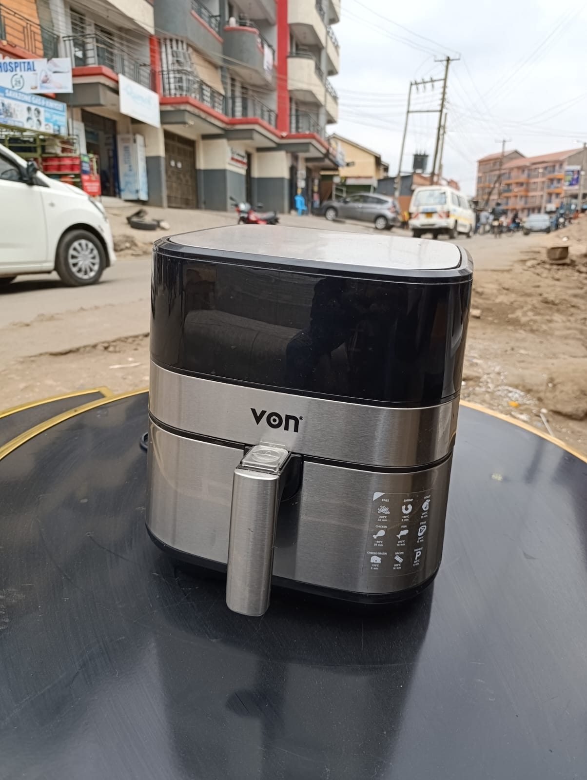 Clean 1700W Von 5.5L Air Fryer On Sale 2 Clean 1700W Von 5.5L Air Fryer