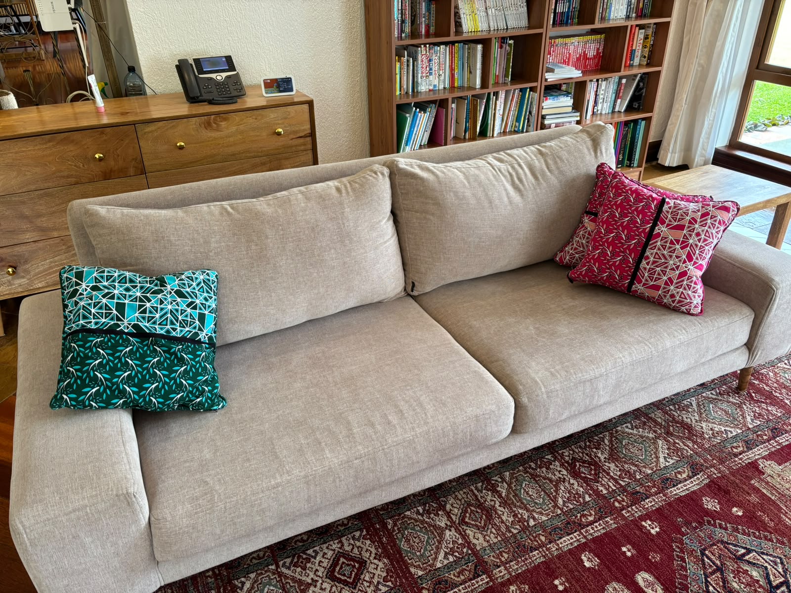 Pre Owned Cream Mango Wood Sofa 2 Pre Owned Cream Mango Wood Sofa