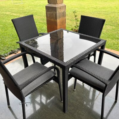 Modern Black 4-Seater Patio Outdoor Set
