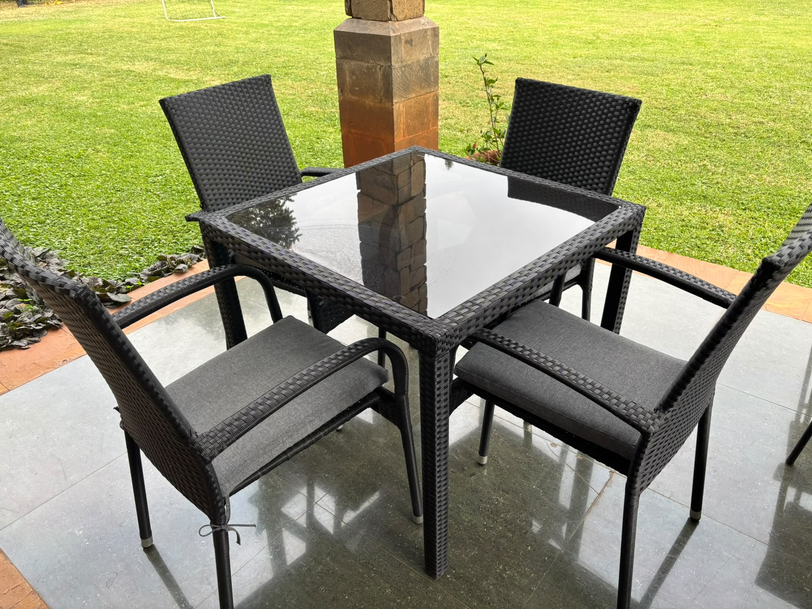Modern Black 4-Seater Patio Outdoor Set 2 Modern Black 4-Seater Patio Outdoor Set