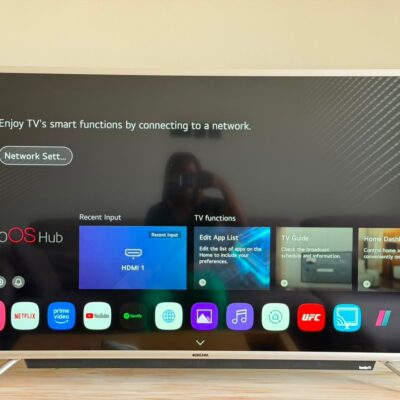Clean 55-Inch Bruhum Smart TV
