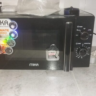 Clean 20L Mika Microwave