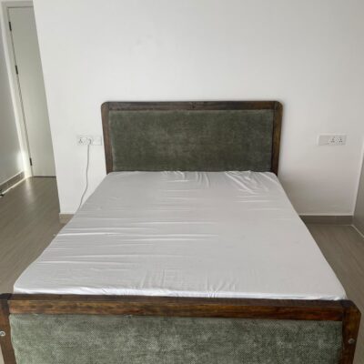 Modern Wood-Framed Mocket Bed